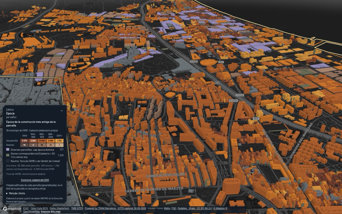 Badalona: vista 3D del centro al atardecer, con cada edificio coloreado por su época de construcción.