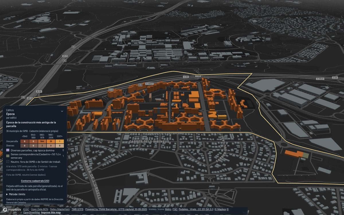 Badia del Vallès: 3D view of the town centre at dusk, each building coloured by its construction period.