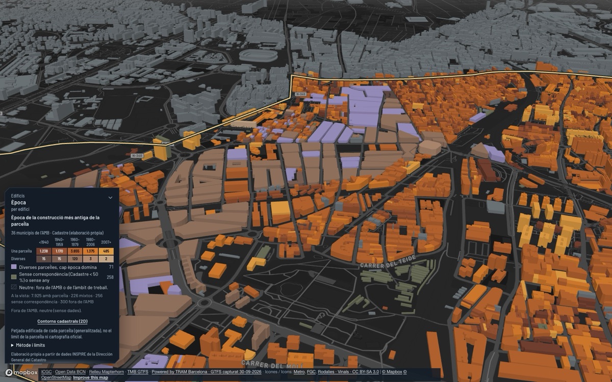 L’Hospitalet de Llobregat: 3D view of the town centre at dusk, each building coloured by its construction period.