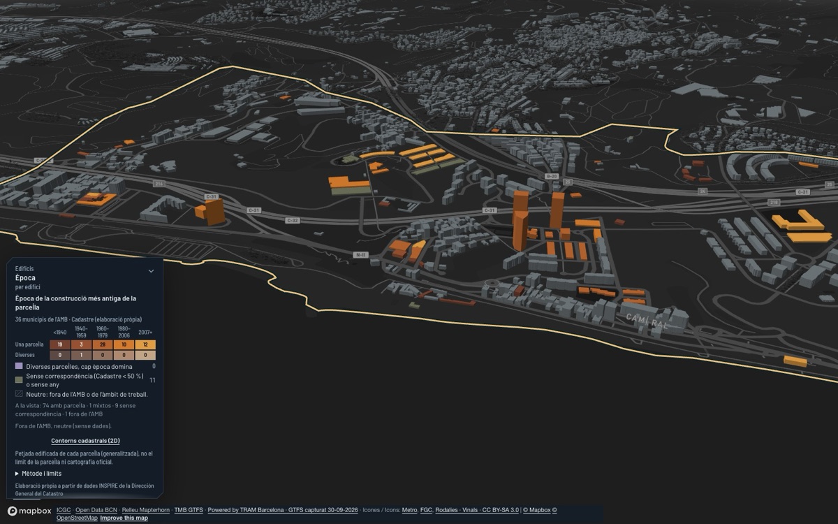 Montgat: 3D view of the town centre at dusk, each building coloured by its construction period.