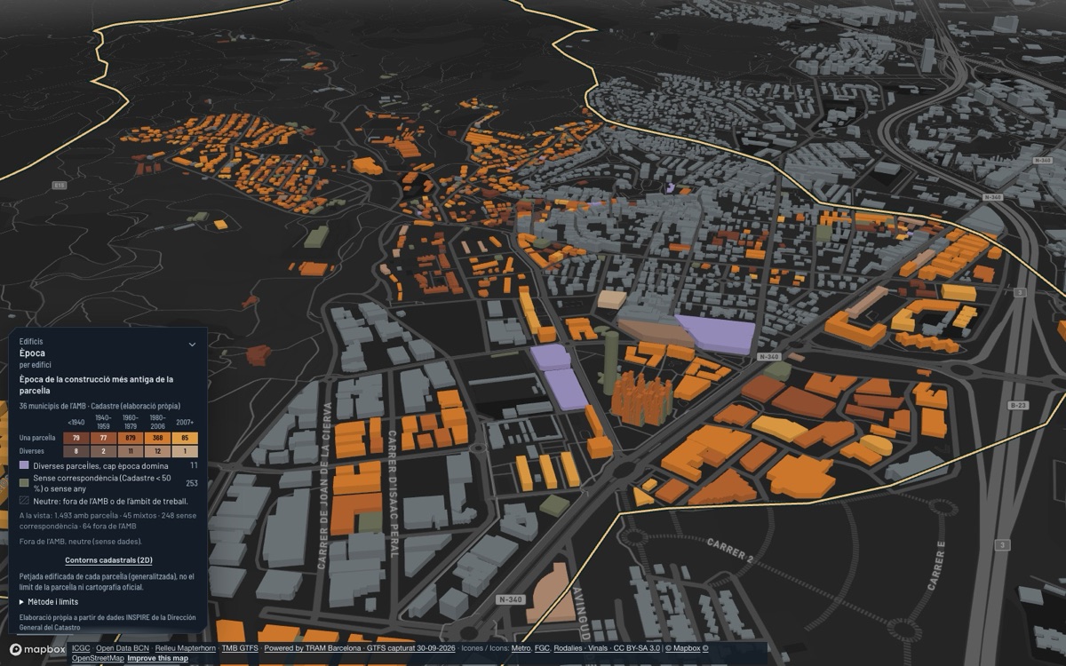 Sant Just Desvern: vista 3D del centro al atardecer, con cada edificio coloreado por su época de construcción.