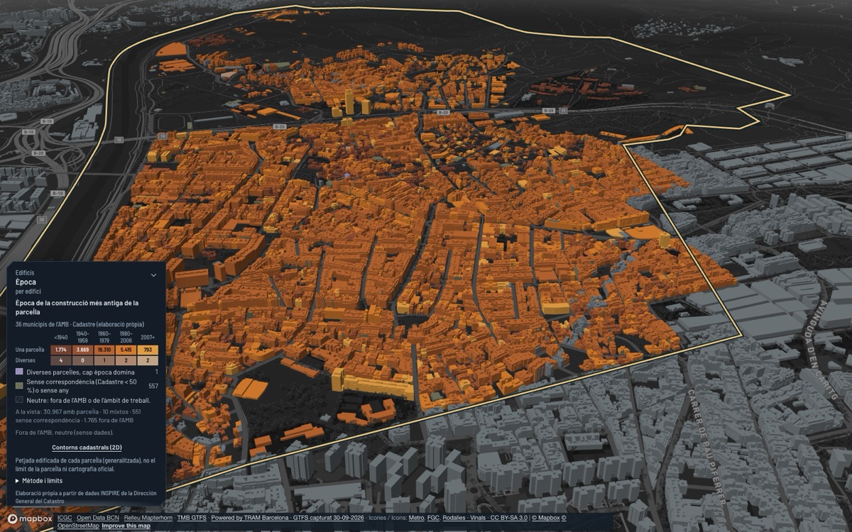 Santa Coloma de Gramenet: 3D view of the town centre at dusk, each building coloured by its construction period.